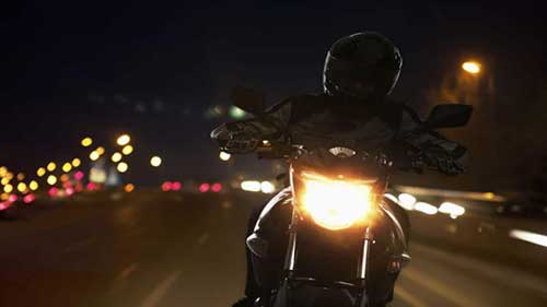 نکات مهم در مورد موتورسواری در شب