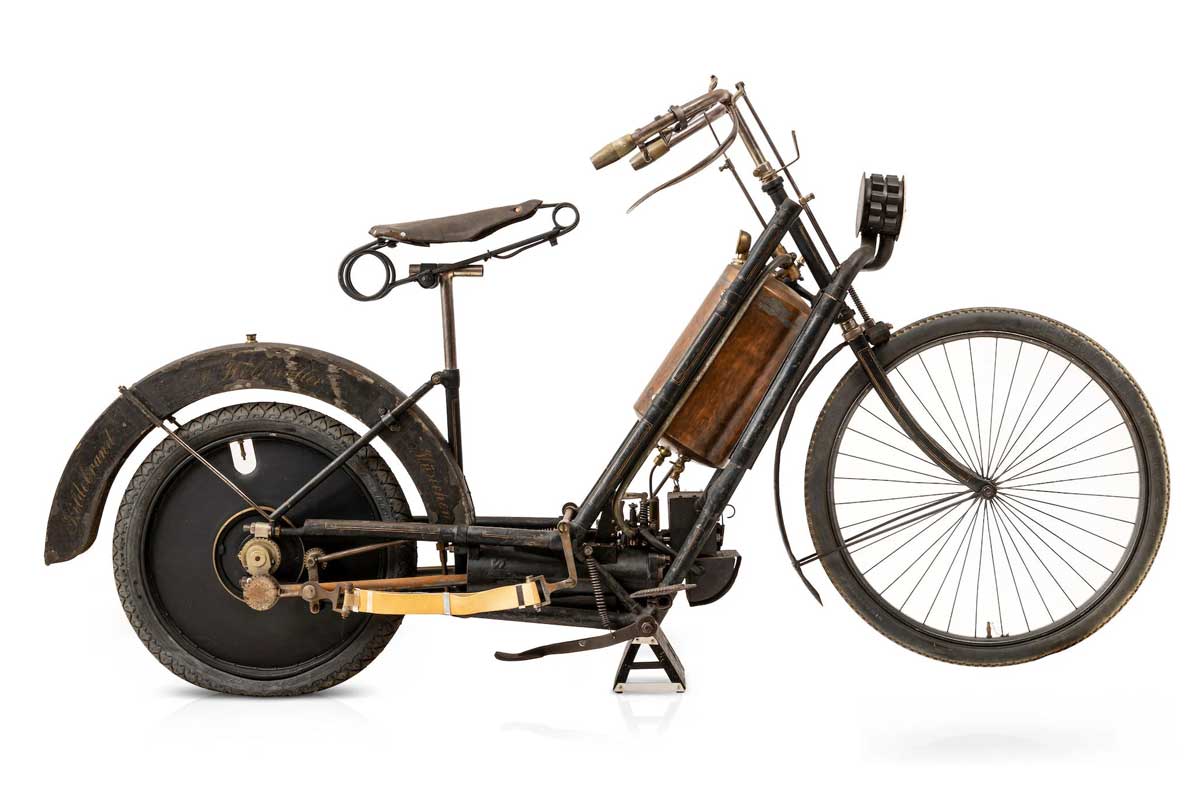 قدیمی‌ترین موتورسیکلت جهان